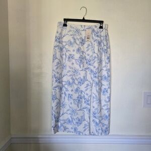 🏷A New Day "Garden Party" Floral Blue and White Women's Midi Skirt NWT